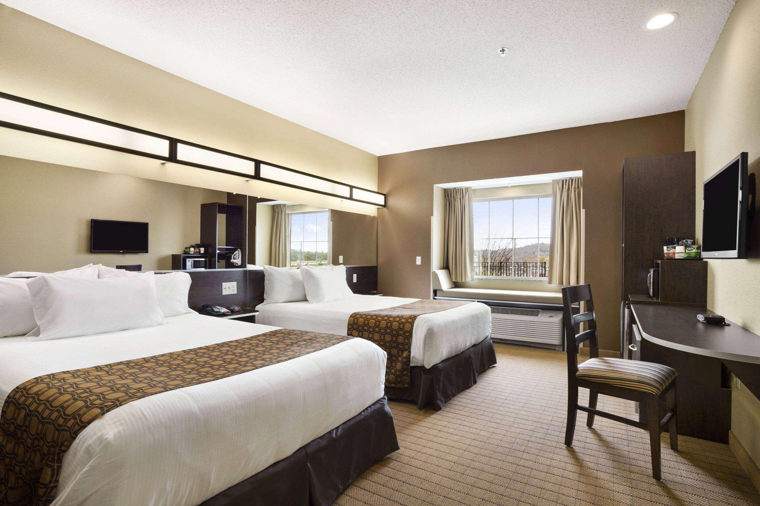 Microtel Inn & Suites By Wyndham Cambridge Exterior photo